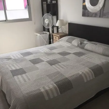 Exclusive Vista Bristol Corralejo